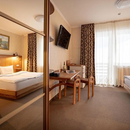 Private Rooms In Hotel Lift 1R Bukoveľ Exteriér fotografie